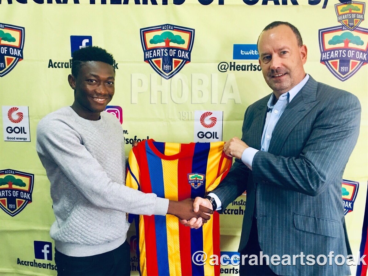 Midfieder Manaf Umar signs professional contract with Hearts Of Oak