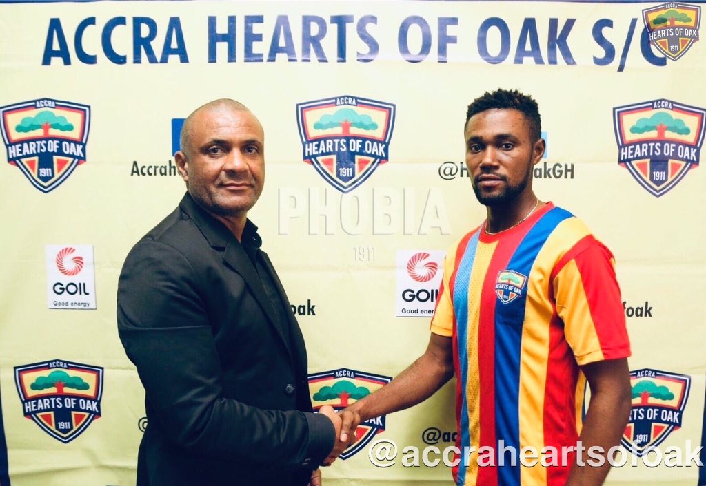 Enock Addo signs professional contract with Hearts of Oak