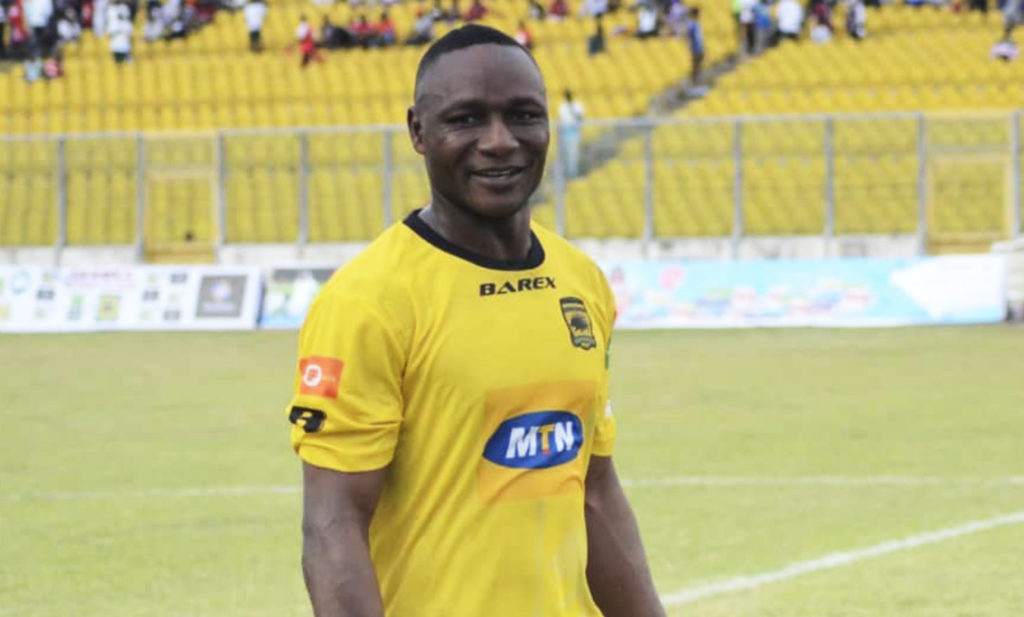 Wahab Adams extends contract with Asante Kotoko