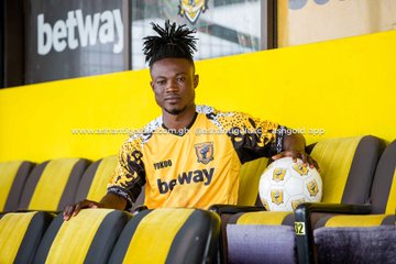 Breaking: Ashantigold sign defender Kwadwo Amoako from Eleven Wonders