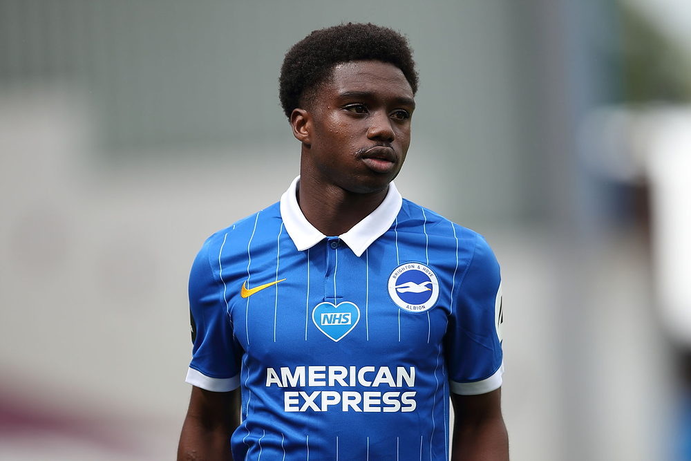 Tariq Lamptey extends Brighton contract to 2025