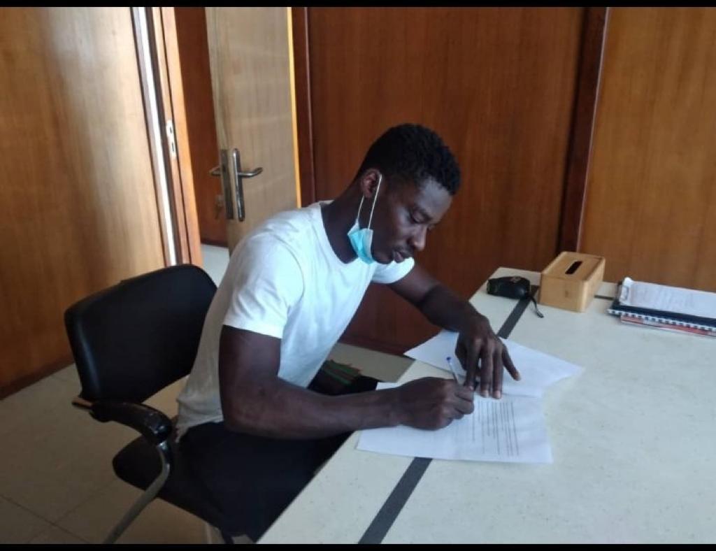 Evans Owusu joins Liberty Professionals