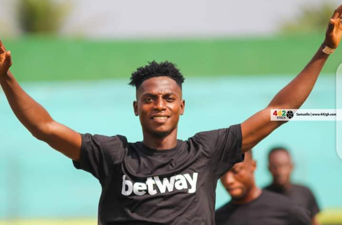 OFFICIAL: Hearts of Oak complete signing of Caleb Amankwah