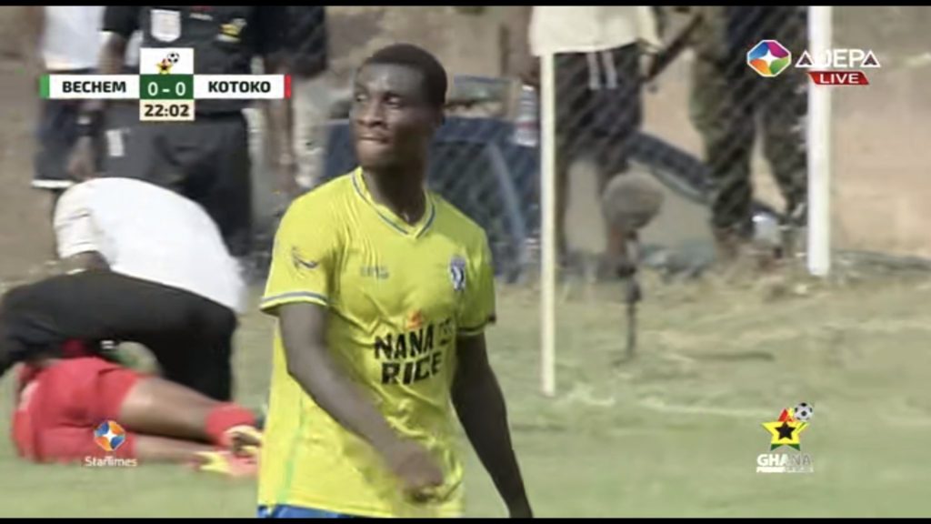 Bechem United release statement on Osei Kuffour incident with Frank Mbella