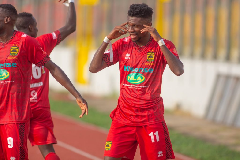 Franck Etouga’s agent talks about the player’s future