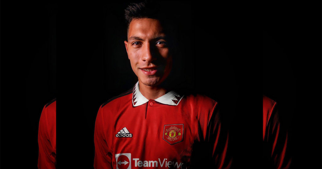 OFFICIAL: Manchester United announce signing of Lisandro Martinez from Ajax