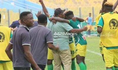 Aduana Stars