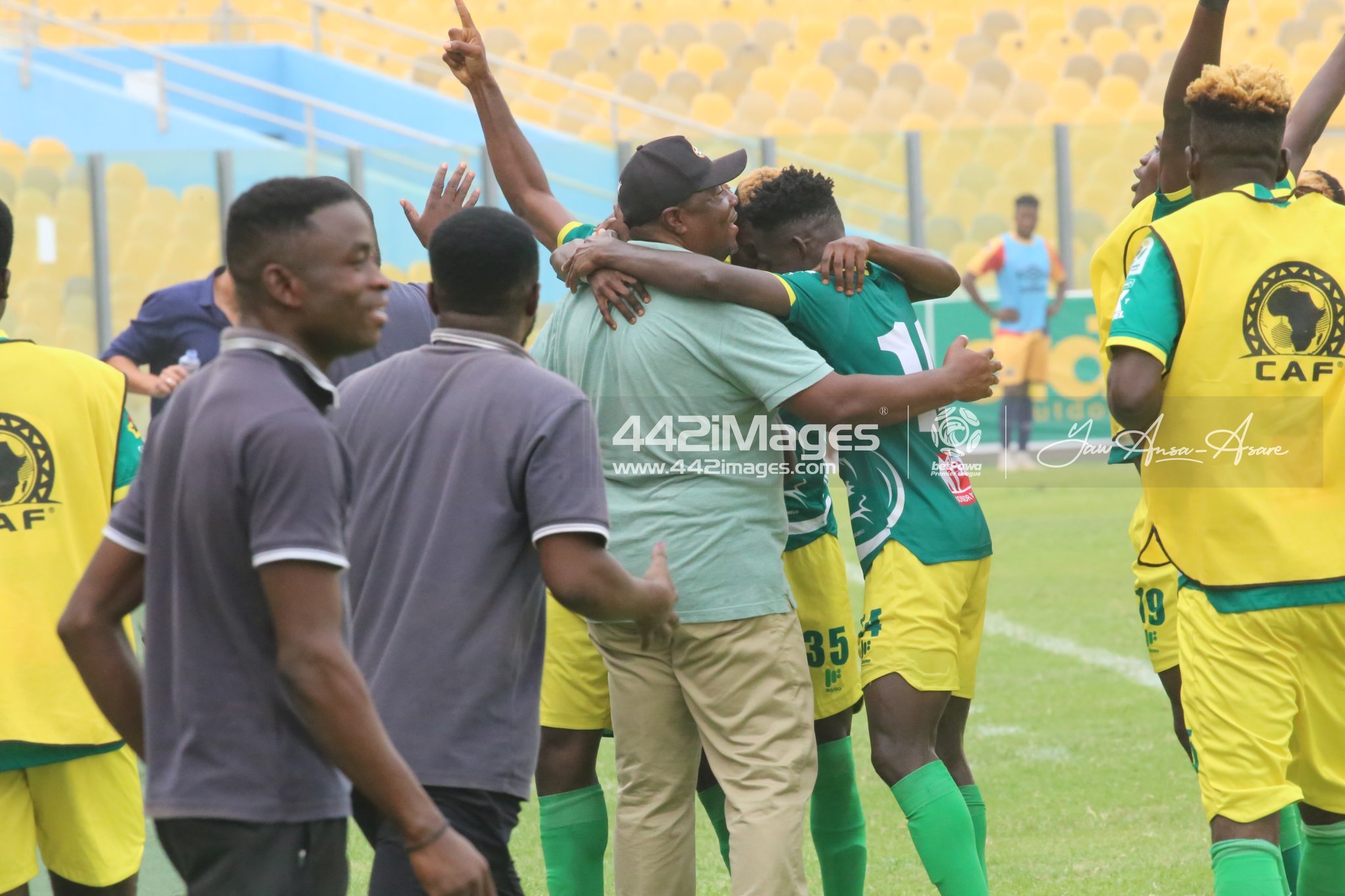 Aduana Stars