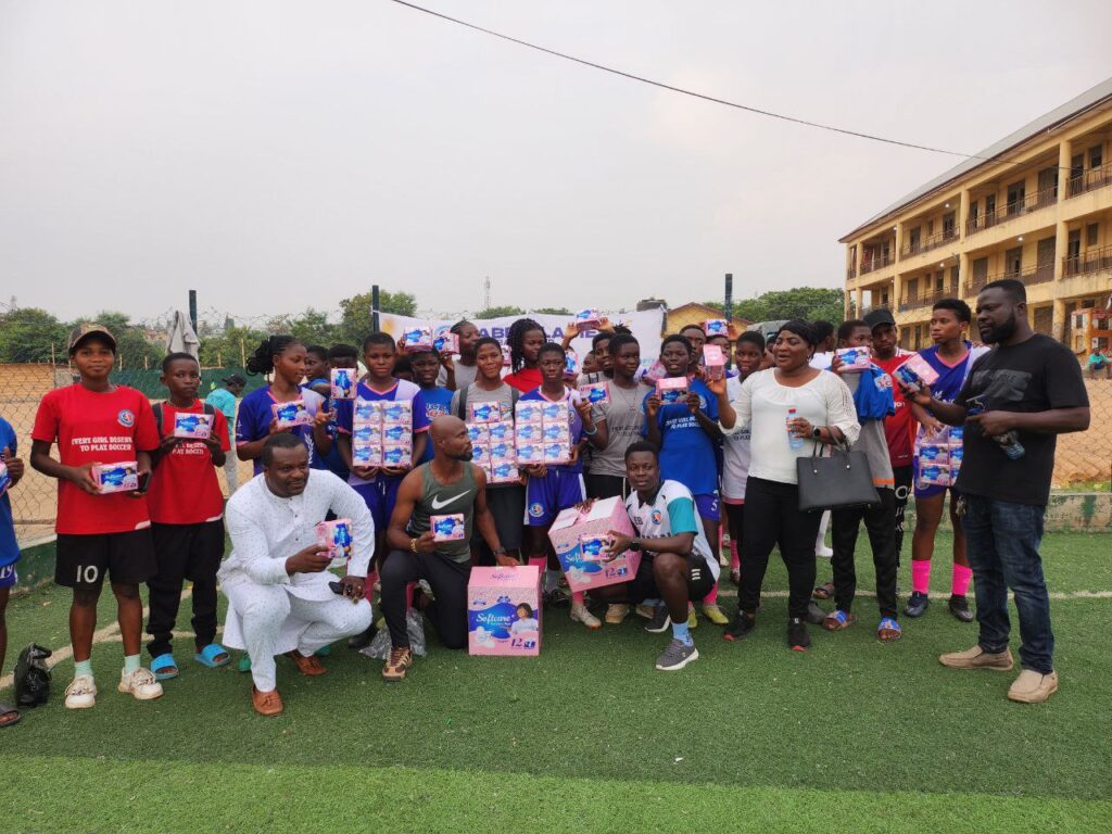 Cabfix Ladies FC Receive 100 Boxes of Sanitary Pads Under Government Period Free Policy